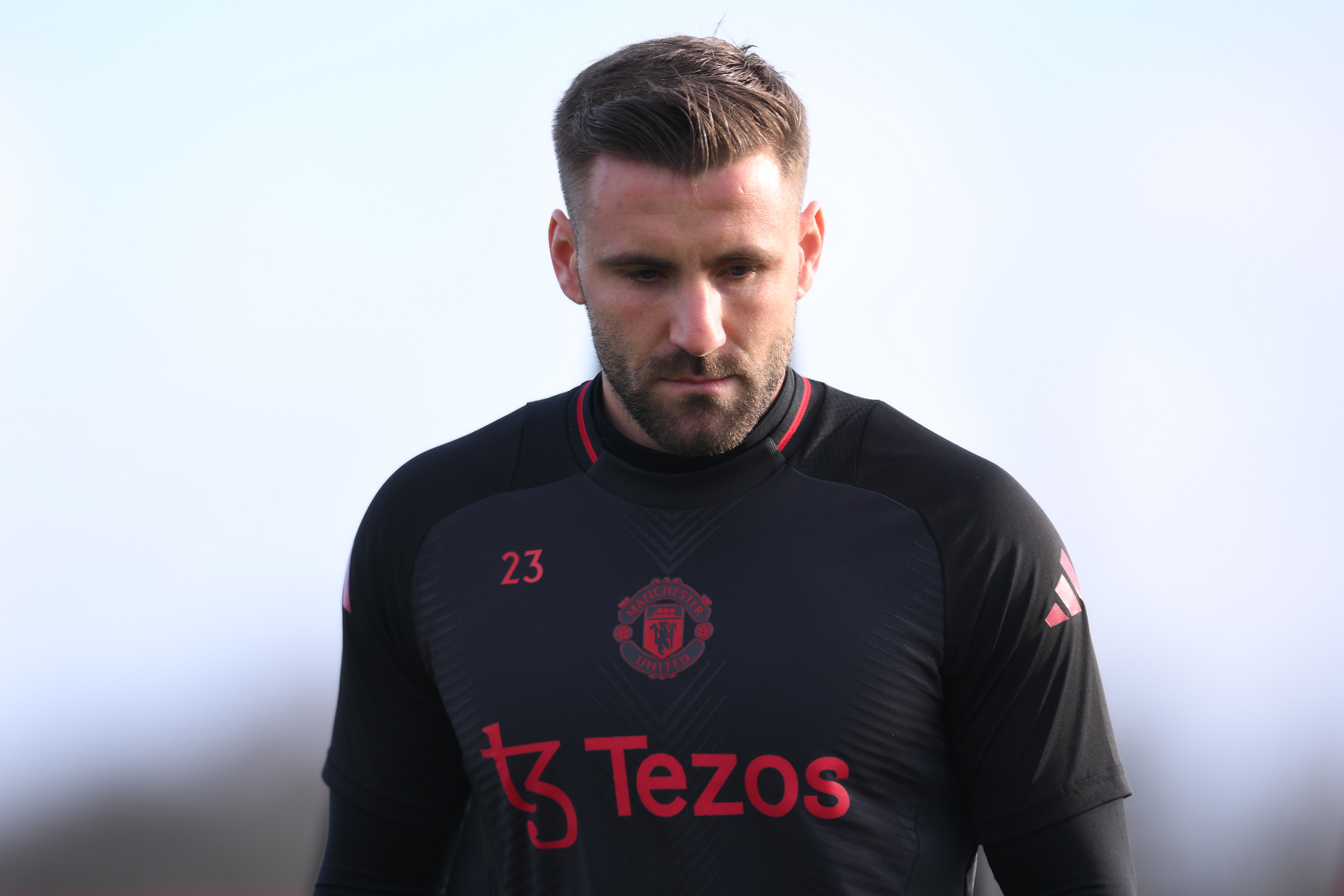 Luke Shaw's latest injury will keep him out for at least a month